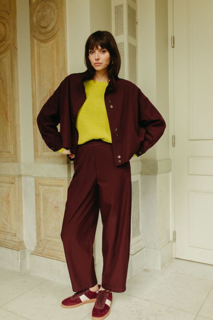  BURGUNDY