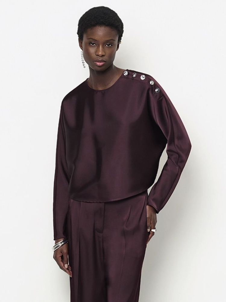7476 Dark plum