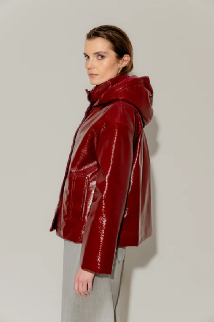  Aubergine