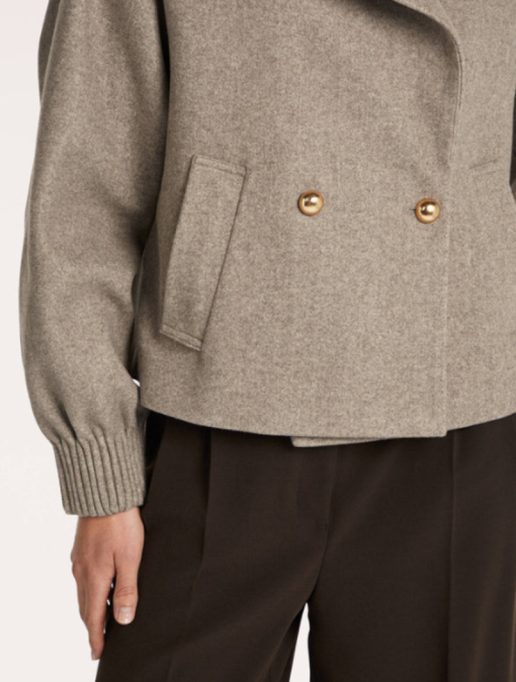 2540 warm taupe