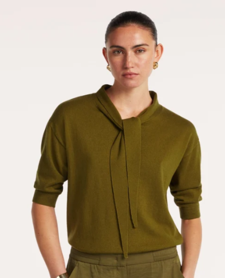6800 Moss green
