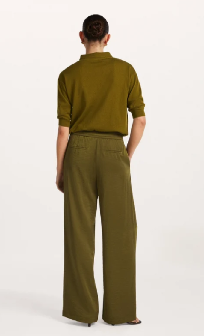  6800 Moss green